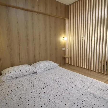 Apartment B&k Elegant Studio! Your Beachfront Escape!