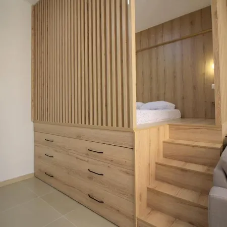 B&k Elegant Studio! Your Beachfront Escape! Apartment *